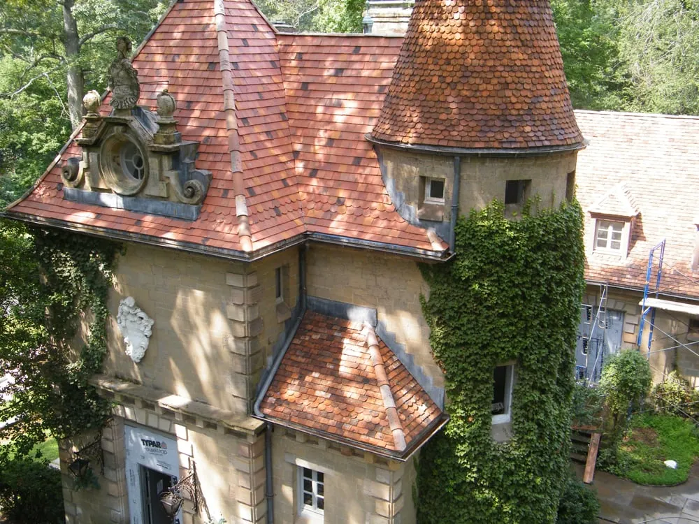 Slide of Euro-Tech Construction