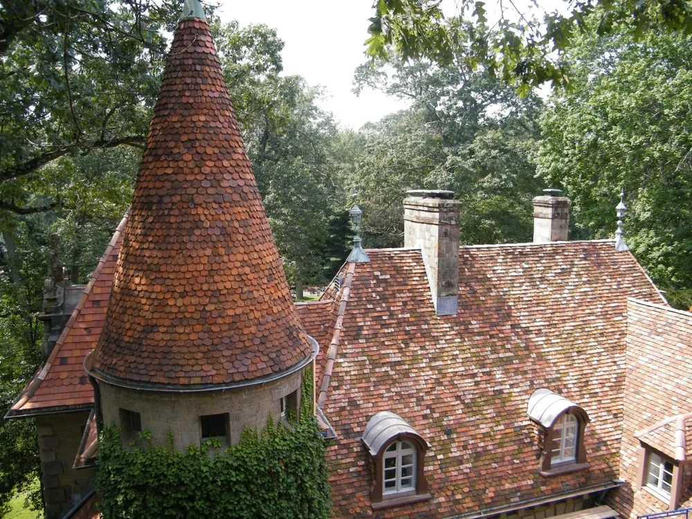 Slide of Euro-Tech Construction