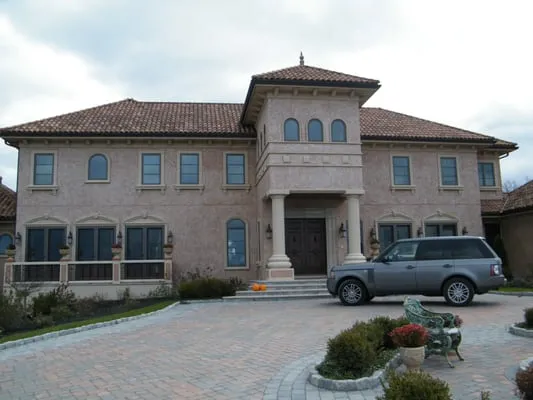 Euro-Tech Construction Logo