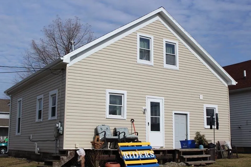 Slide of Evans Home Improvement