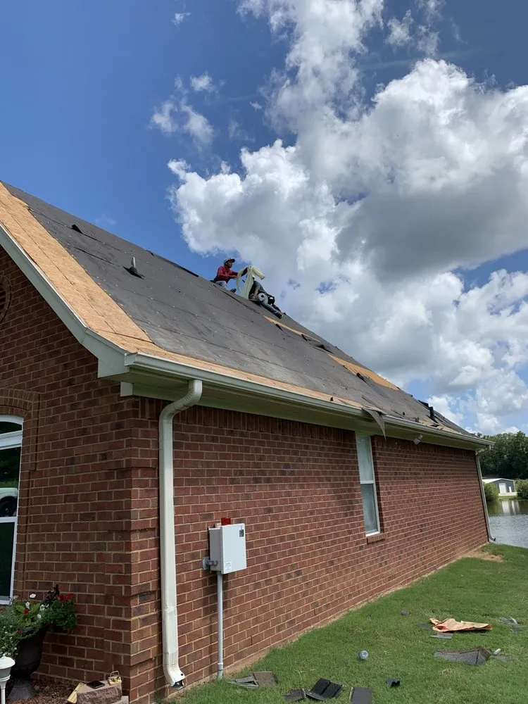 Slide of Evan's Roofing & Construction