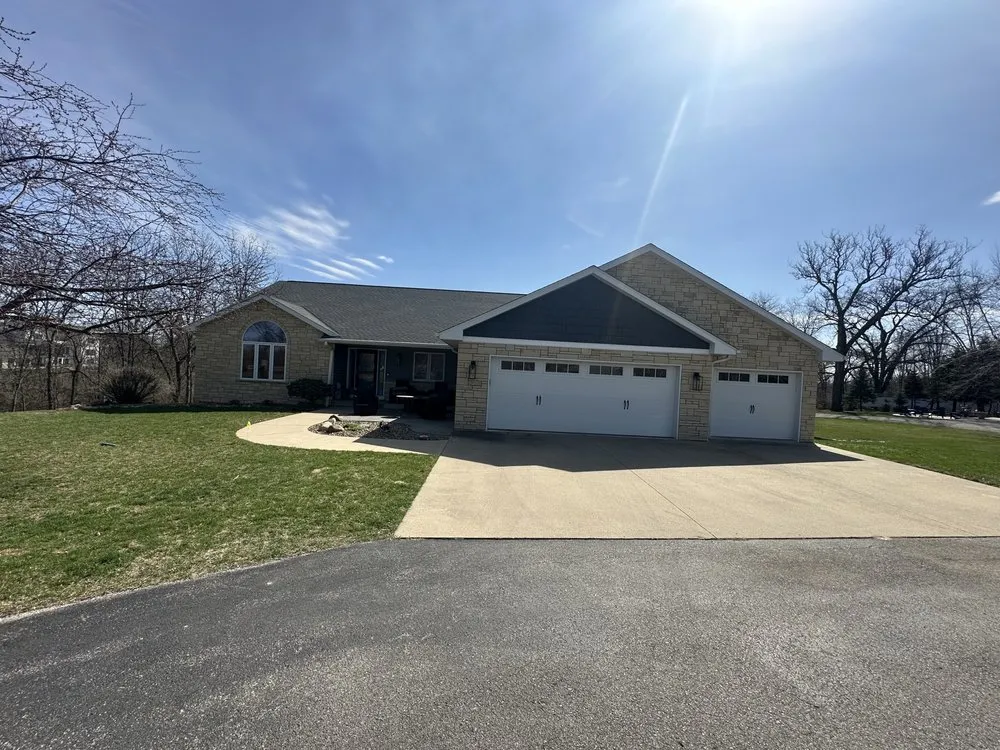 Local roof inspection in Conroy, IA by Evans Roofing Home Repair