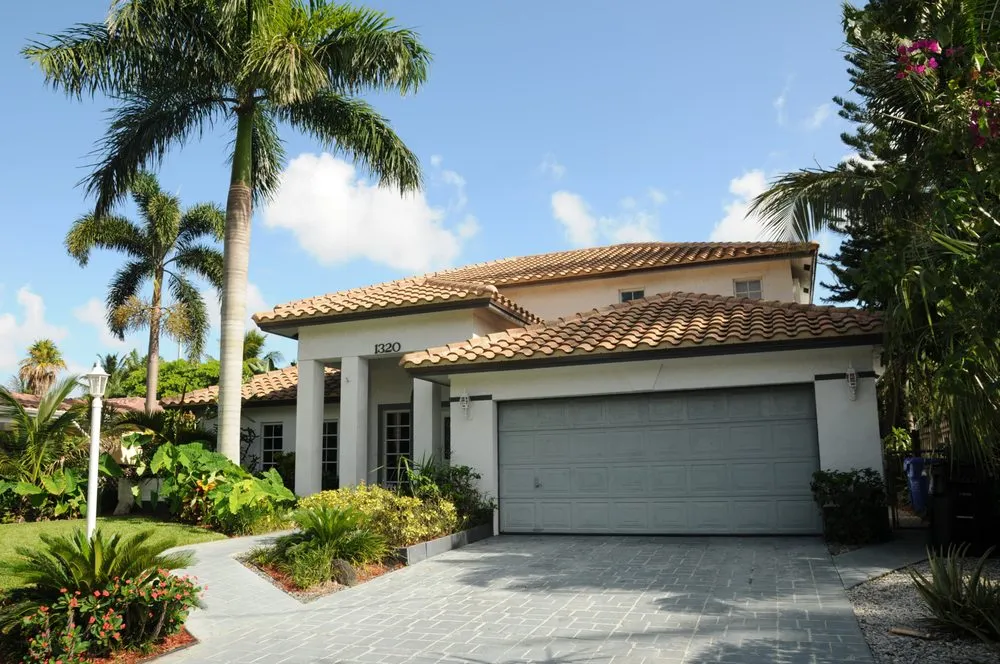 Slide of Evans Roofing