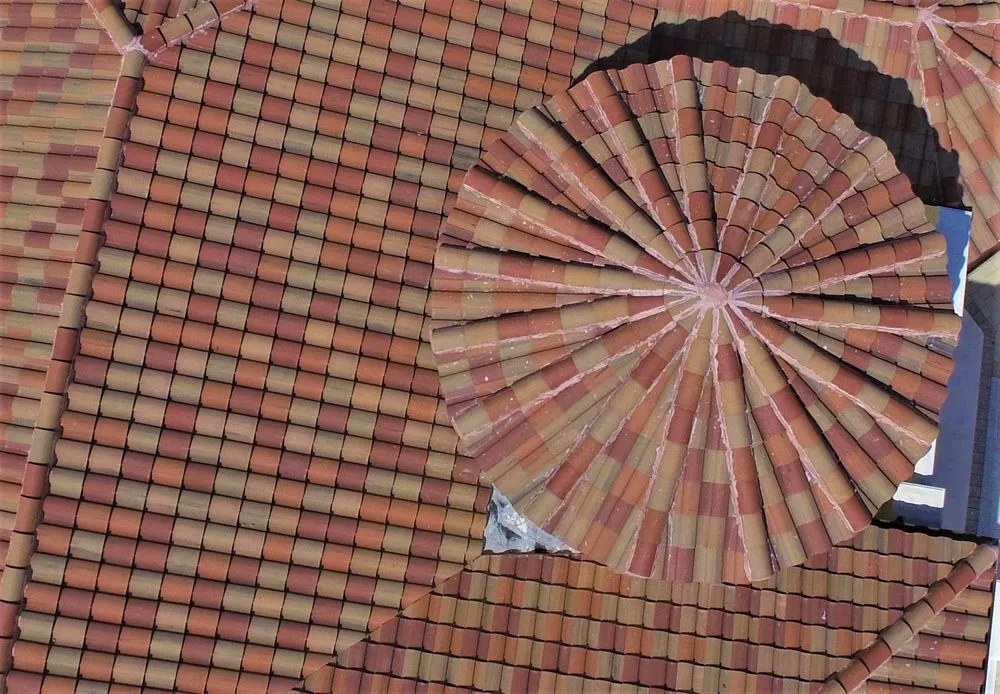 Slide of Evans Roofing Sarasota