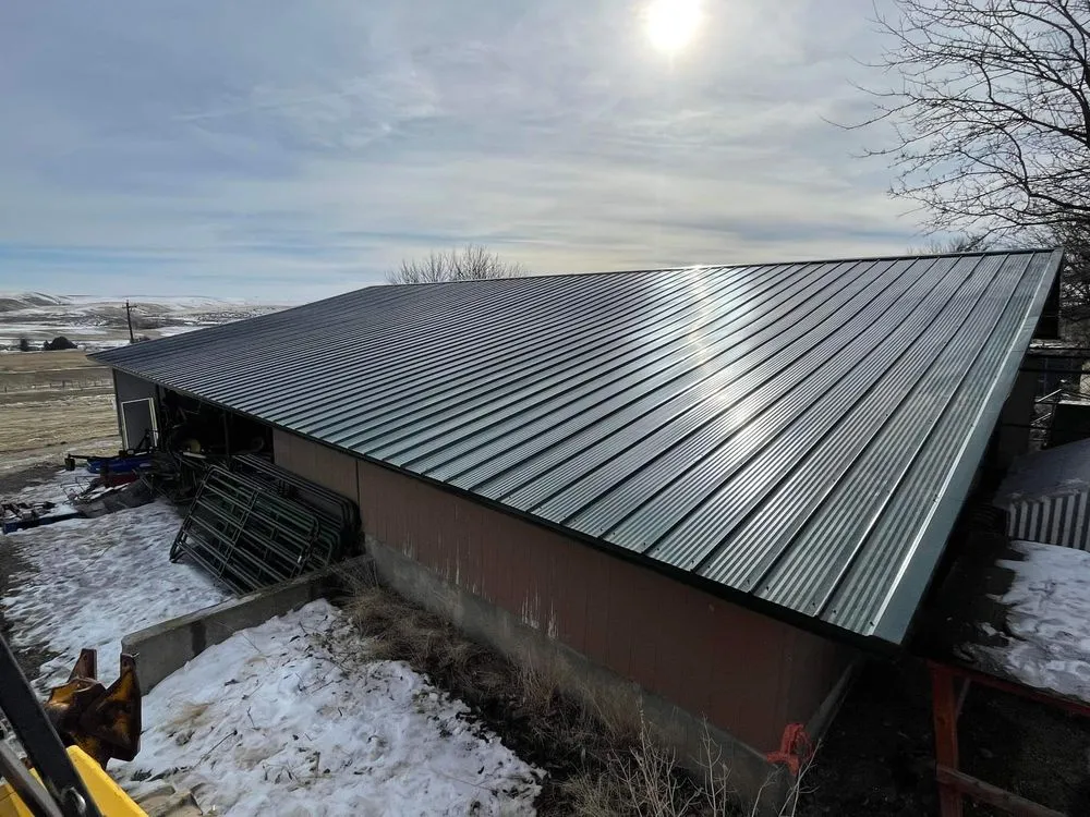 Top-rated roof leak repair in Huntingdon Valley, PA - Everclad Solutions