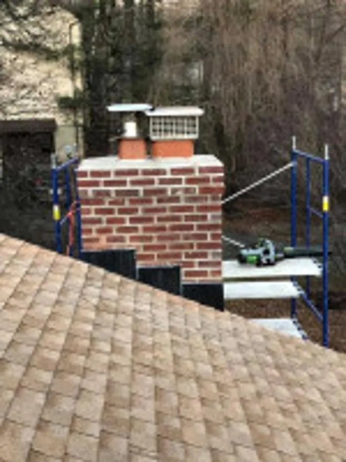 Slide of Everest Construction and Home Services