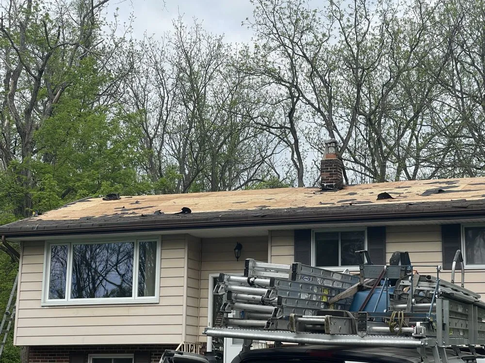 Slide of Everest Construction Group