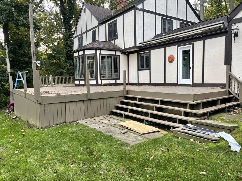 Slide of Everest Construction Group