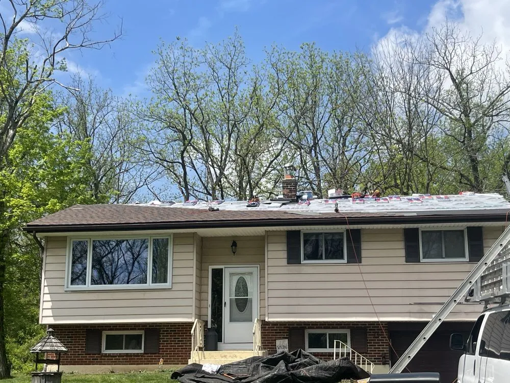 Slide of Everest Construction Group