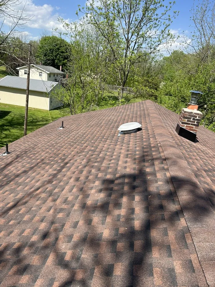 Slide of Everest Construction Group