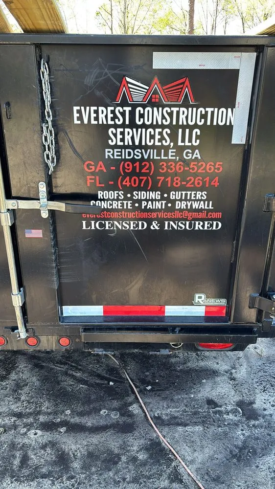 Slide of Everest Construction Services