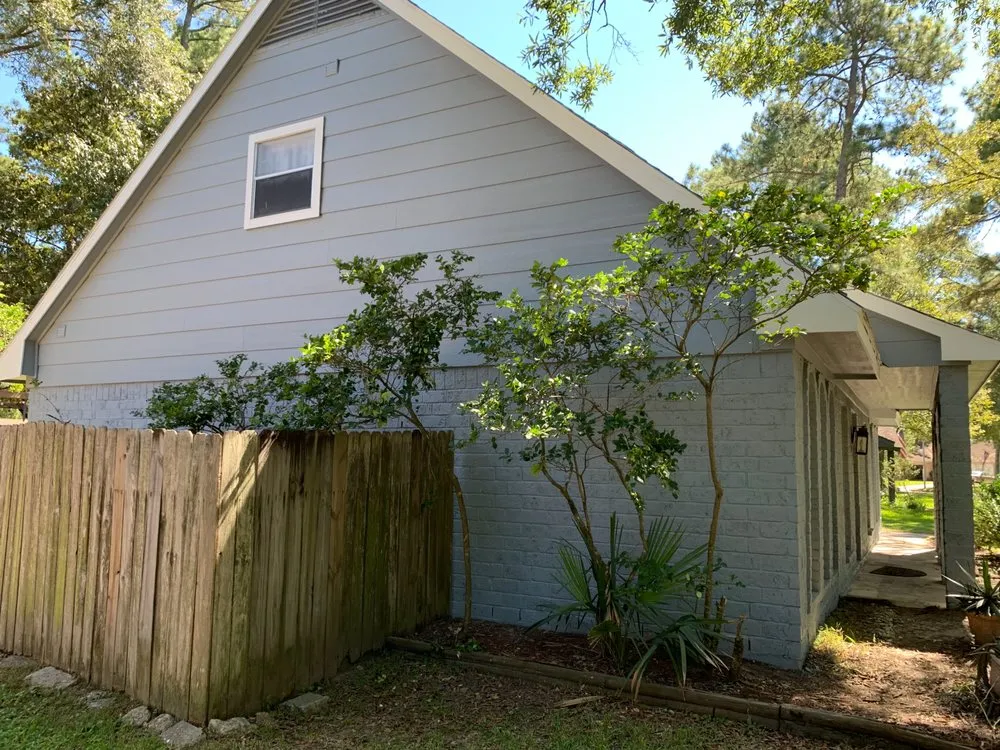 Slide of Everest Siding and Windows Contractor Houston