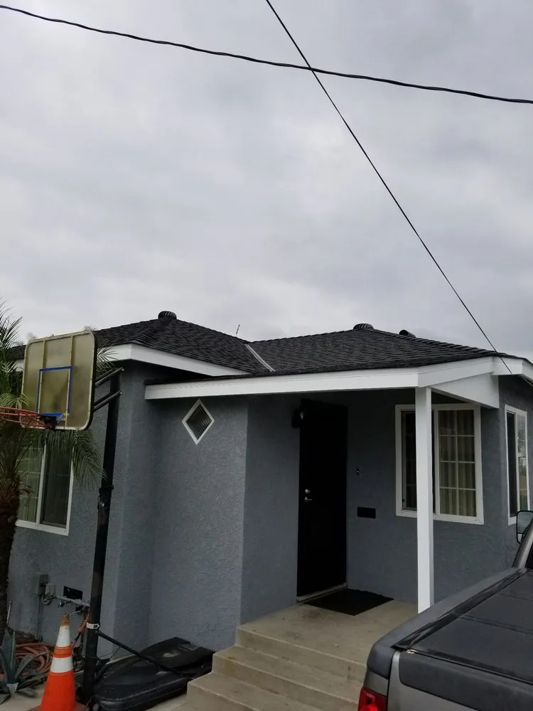 Slide of Everett Roofing