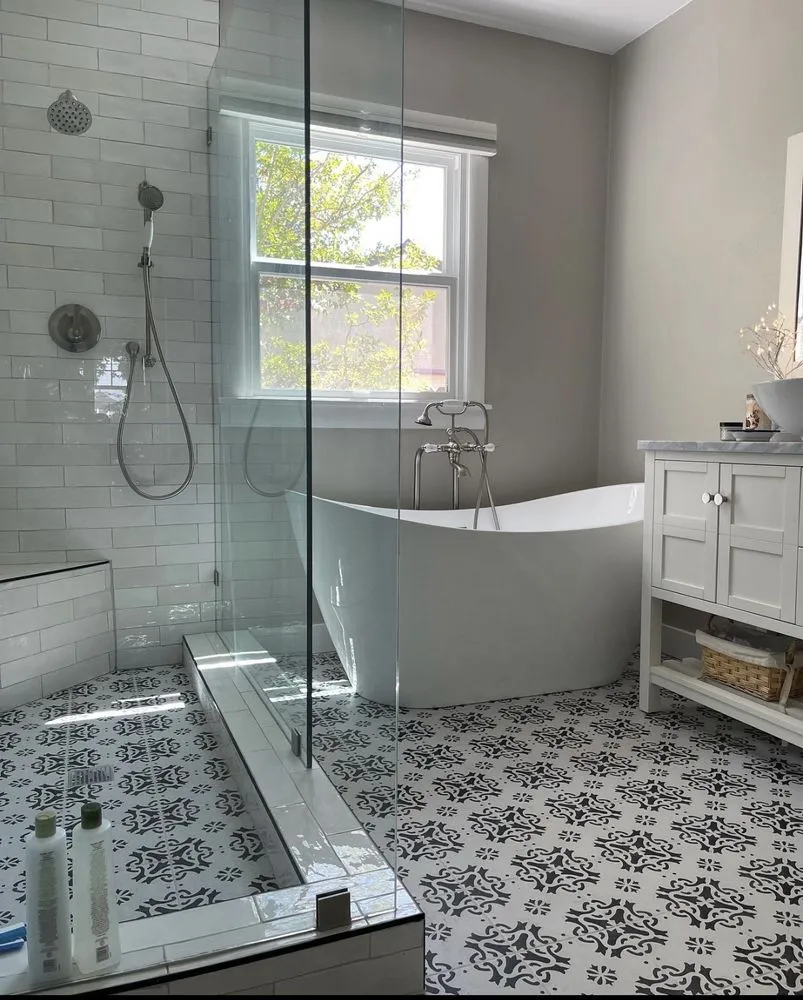 Slide of Evergold Construction