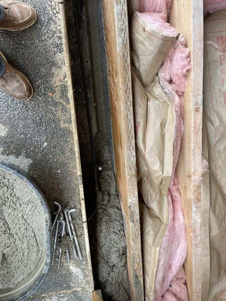 Slide of Evergreen Construction & Home Improvement