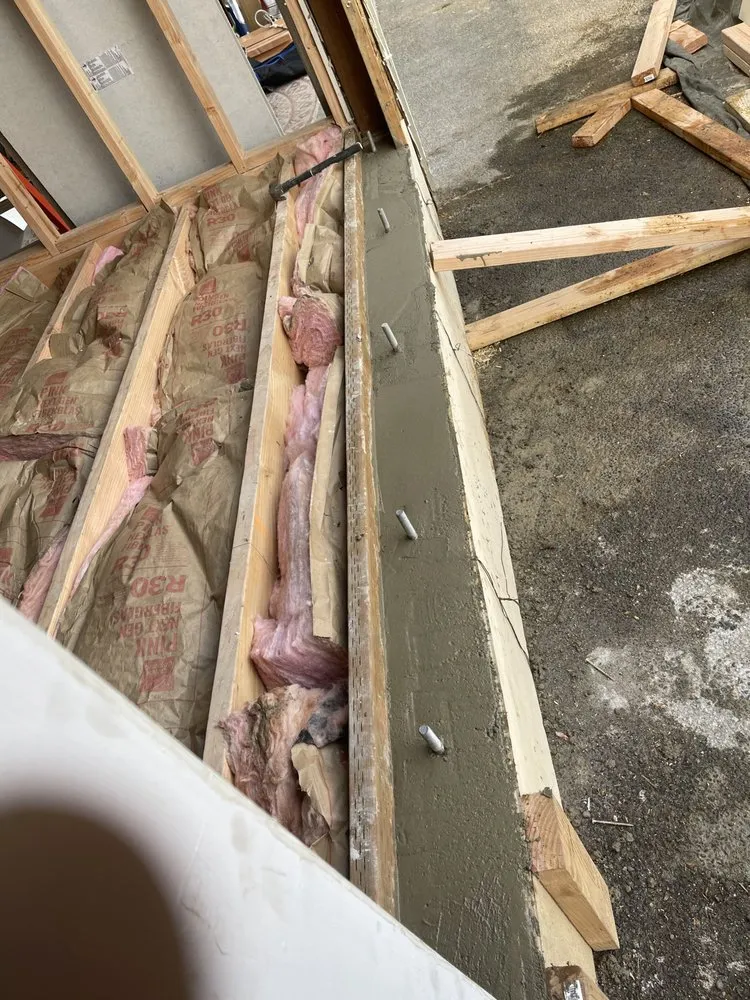 Slide of Evergreen Construction & Home Improvement