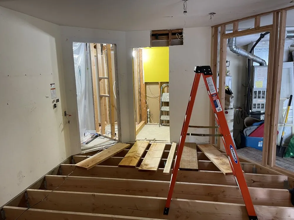 Slide of Evergreen Construction & Home Improvement