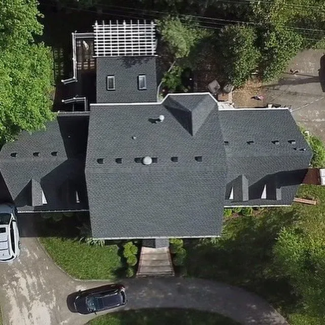 Slide of Evergreen Construction & Roofing