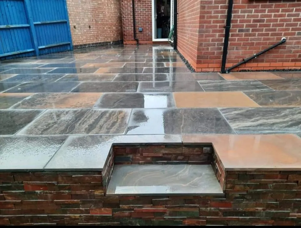 Slide of Evergreen Drives and Masonry