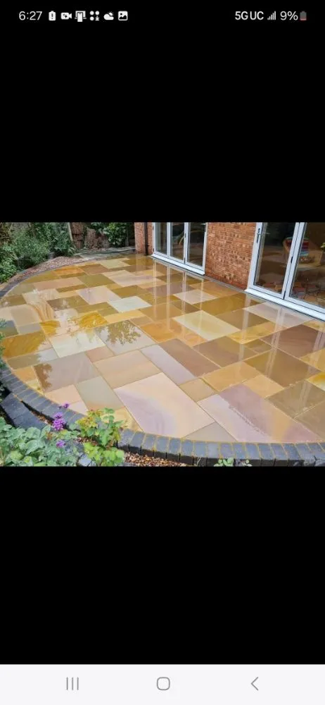 Slide of Evergreen Drives and Masonry