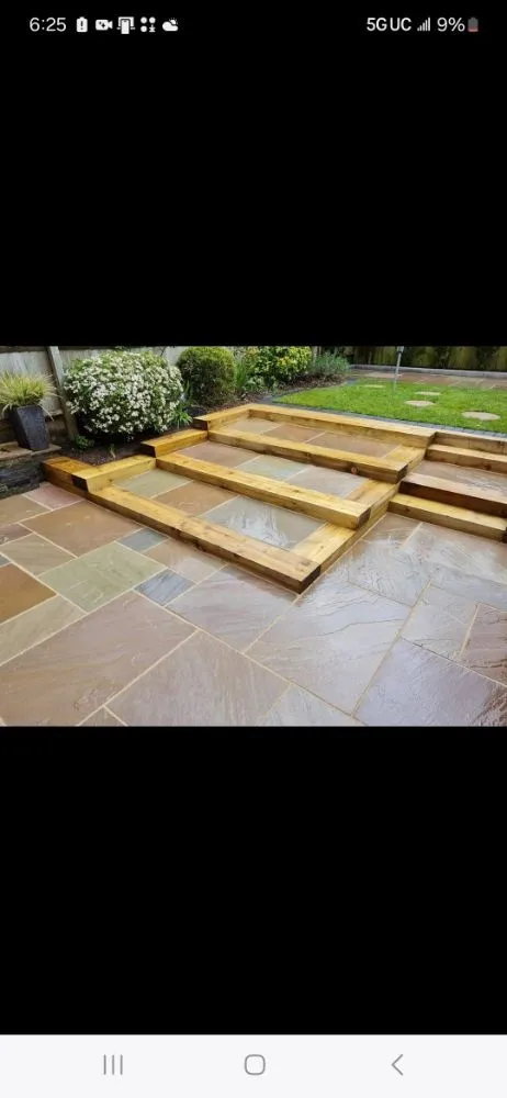 Slide of Evergreen Drives and Masonry