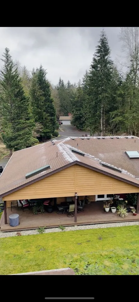 Slide of Evergreen Exterior Cleaning