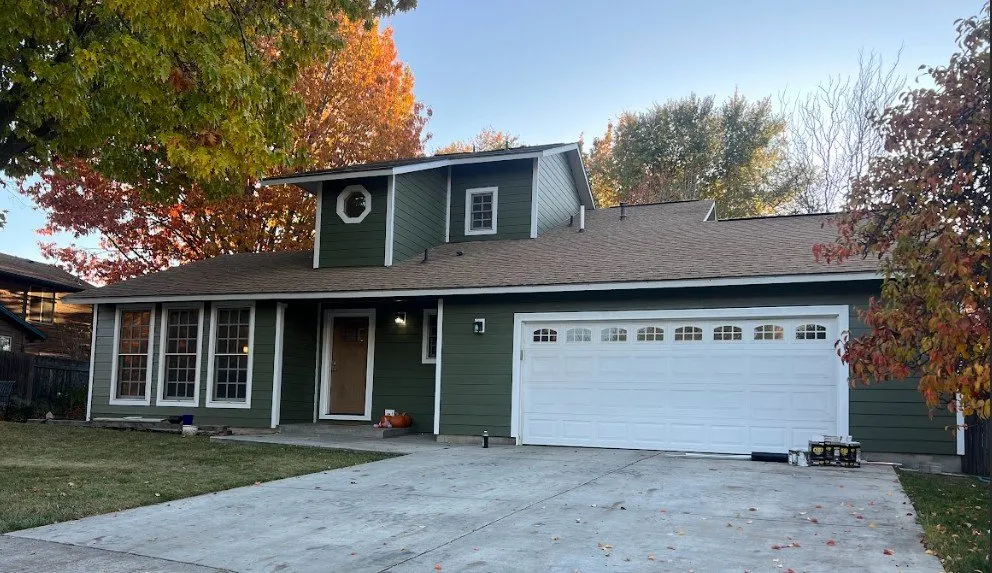 Slide of Evergreen Exteriors