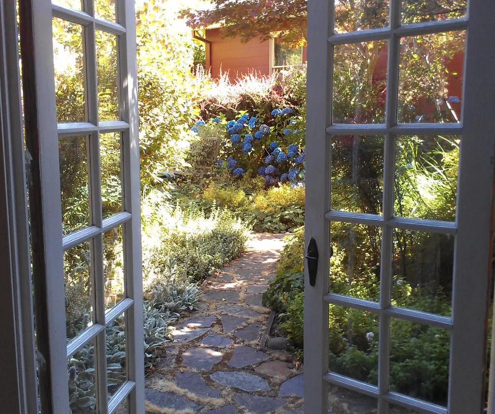 Slide of Evergreen Renovations & Roofing