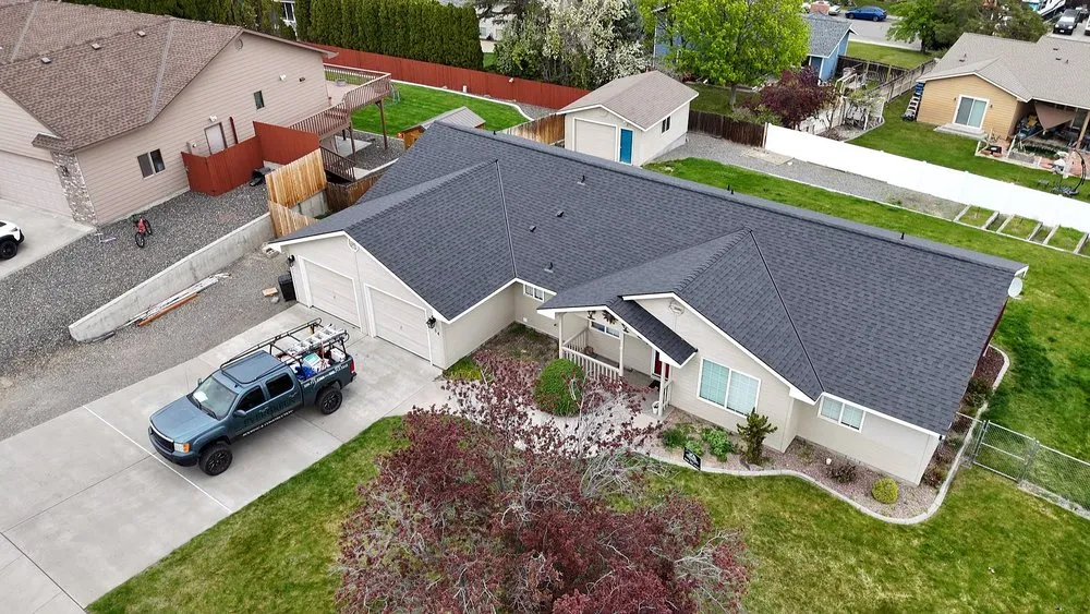 Slide of Evergreen Roofing & Construction