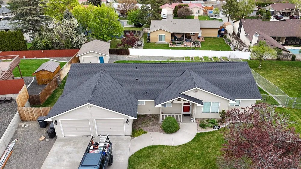 Slide of Evergreen Roofing & Construction