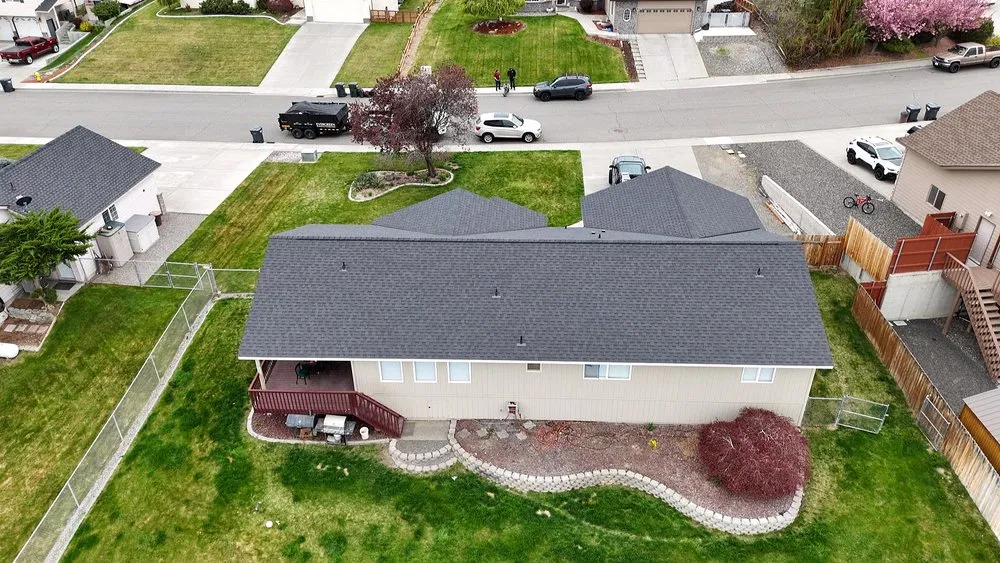 Slide of Evergreen Roofing & Construction