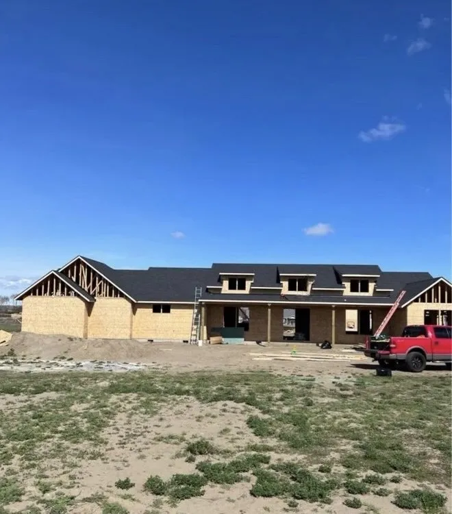 Slide of Evergreen Roofing & Construction