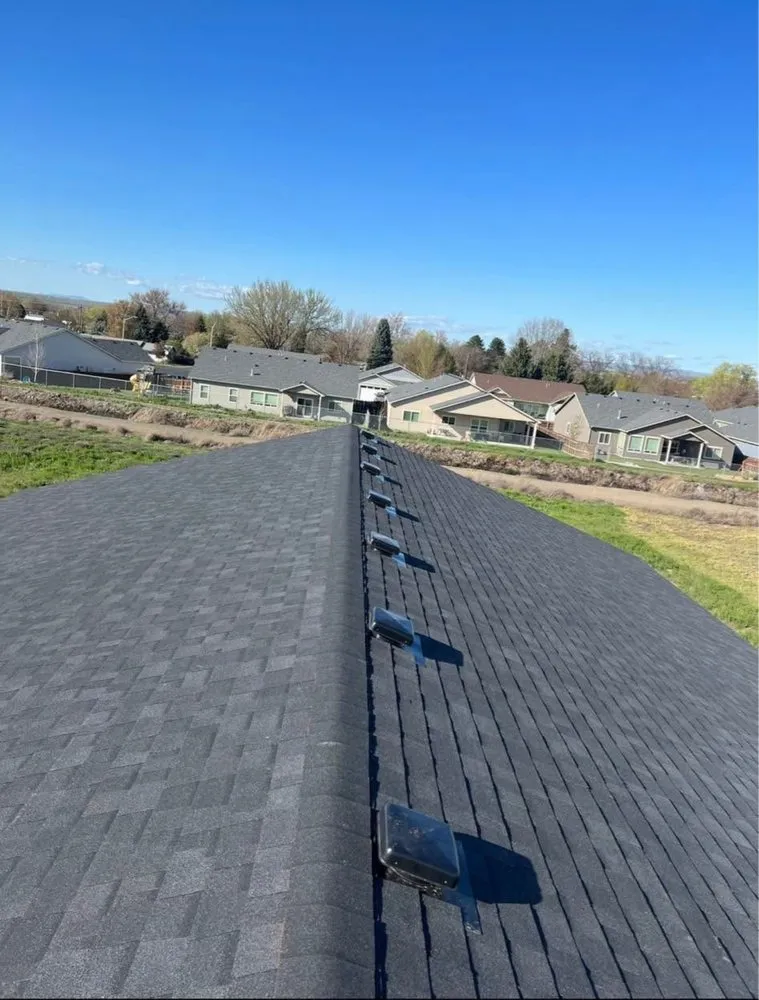 Slide of Evergreen Roofing & Construction