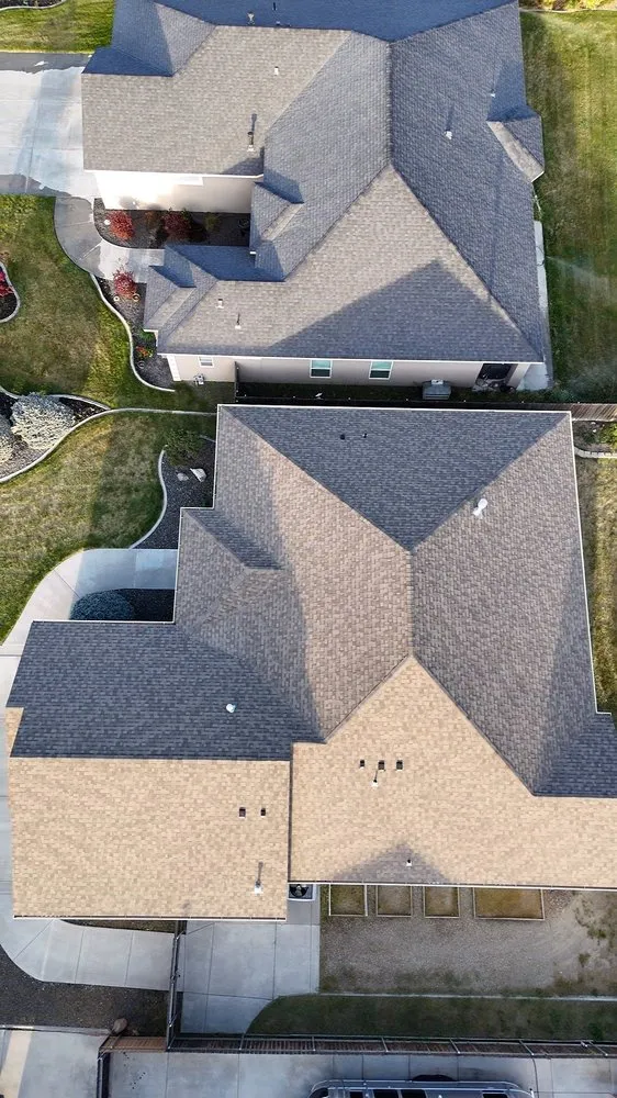 Slide of Evergreen Roofing & Construction