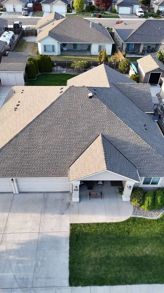 Slide of Evergreen Roofing & Construction