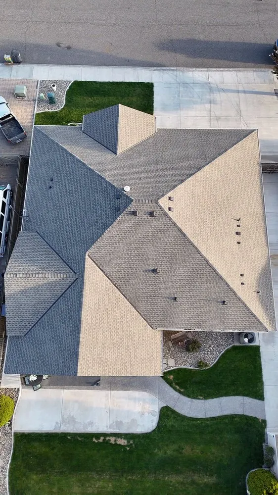 Slide of Evergreen Roofing & Construction