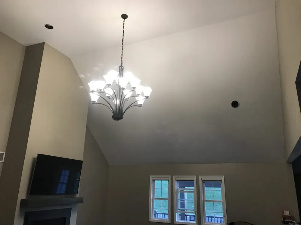 Slide of Everlast Construction & Painting