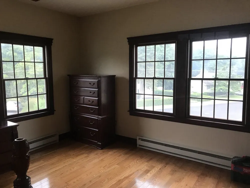 Slide of Everlast Construction & Painting