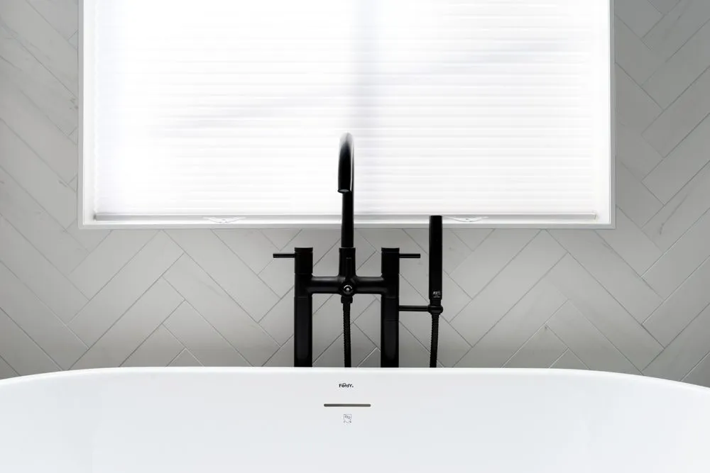 Slide of Everlast Construction