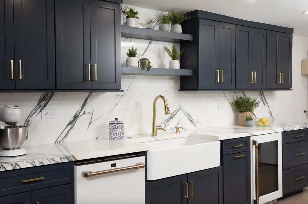 Slide of Everlast Construction