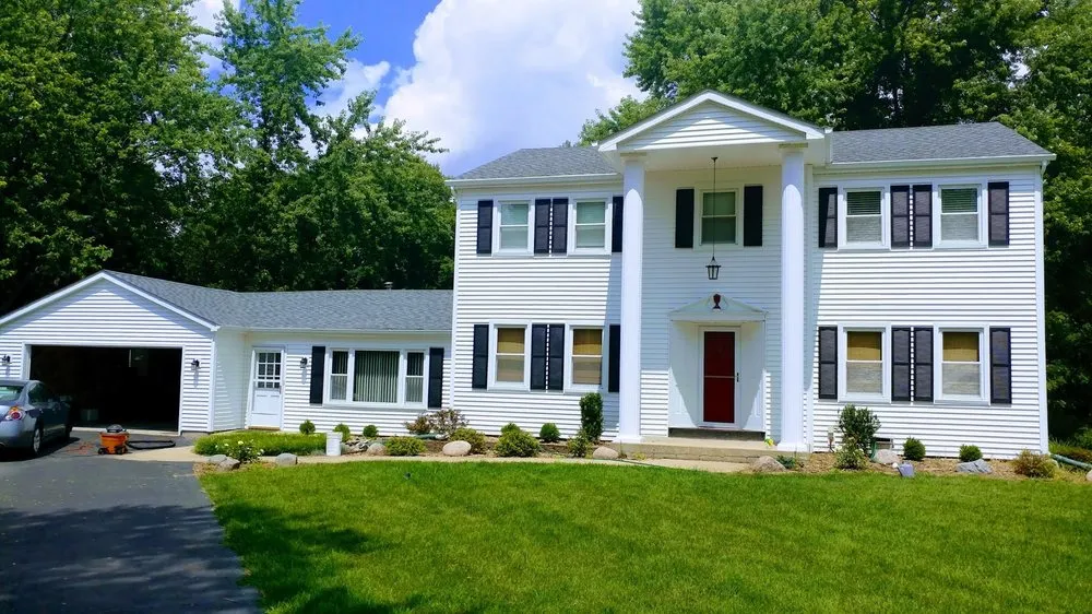 Slide of Everlast Exteriors Of Illinois