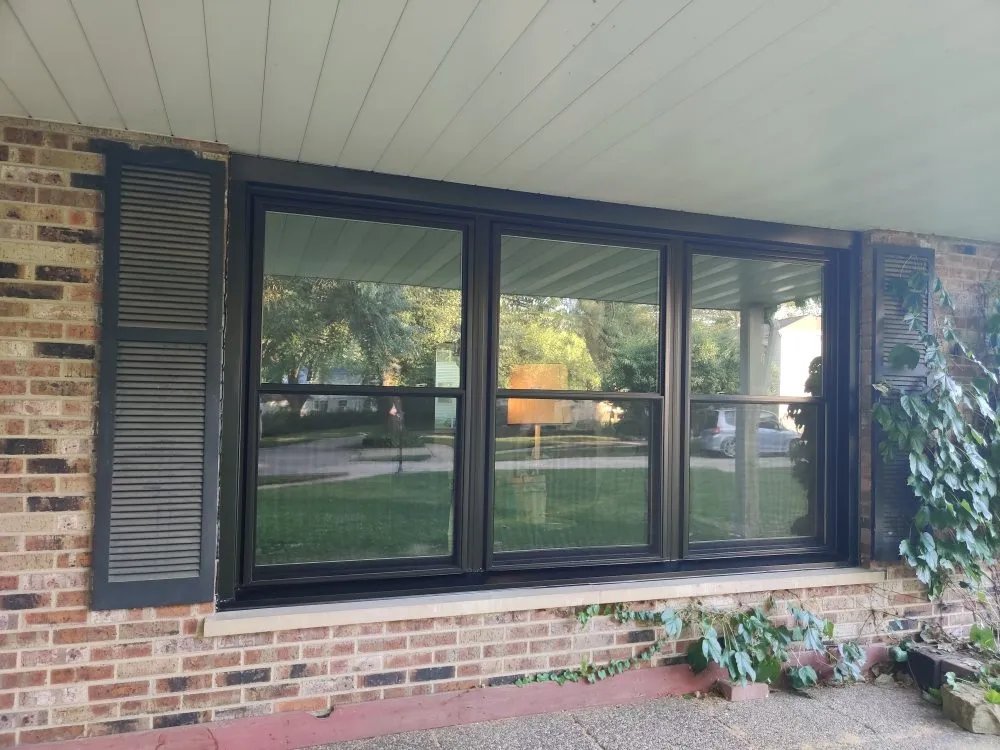 Slide of Everlast Exteriors Of Illinois