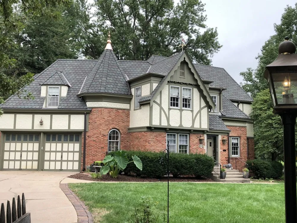 Slide of Everlast Exteriors