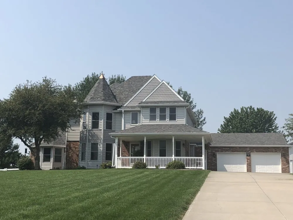 Slide of Everlast Exteriors