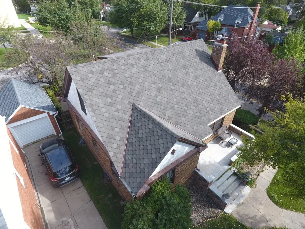 Slide of Everlast Exteriors