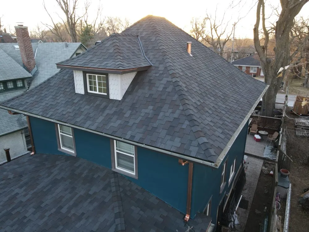 Slide of Everlast Exteriors