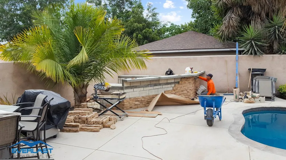 Top-rated roof inspection in Studio City, CA by Everlast Home Builders