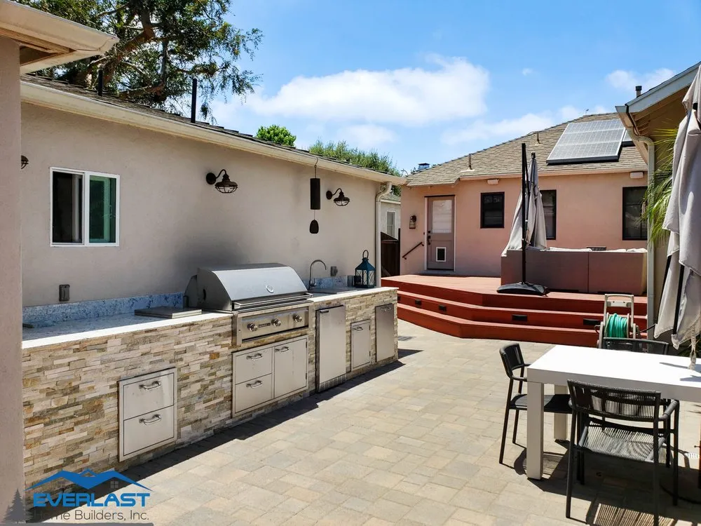 Reliable roof leak repair in Studio City, CA by Everlast Home Builders