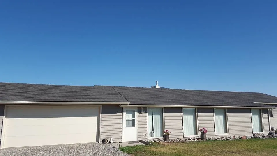 Slide of Everlast Metal