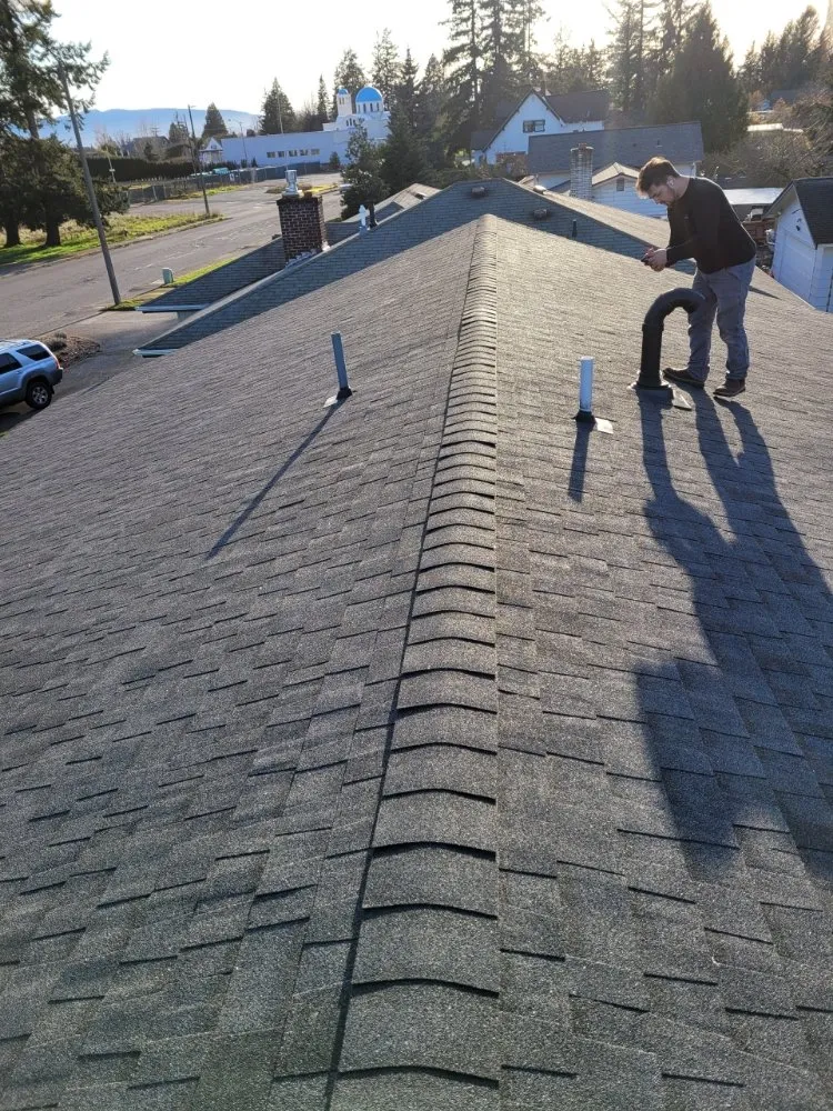 Licensed roof leak repair in Sedro-Woolley, WA by Everlast roofing & Contracting